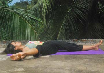 Parshva Akanda Asana (Sideward Unlimited)